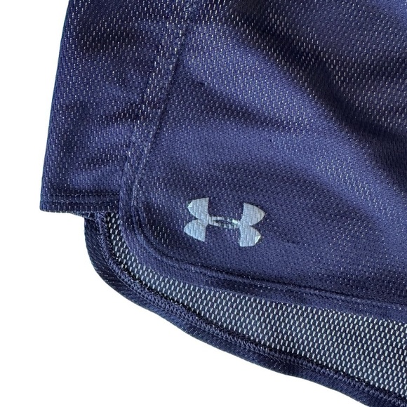 UNDER ARMOUR WOMEN'S HEATGEAR LOOSE FIT SHORTS SIZE SMALL PURPLE - Picture 5 of 9